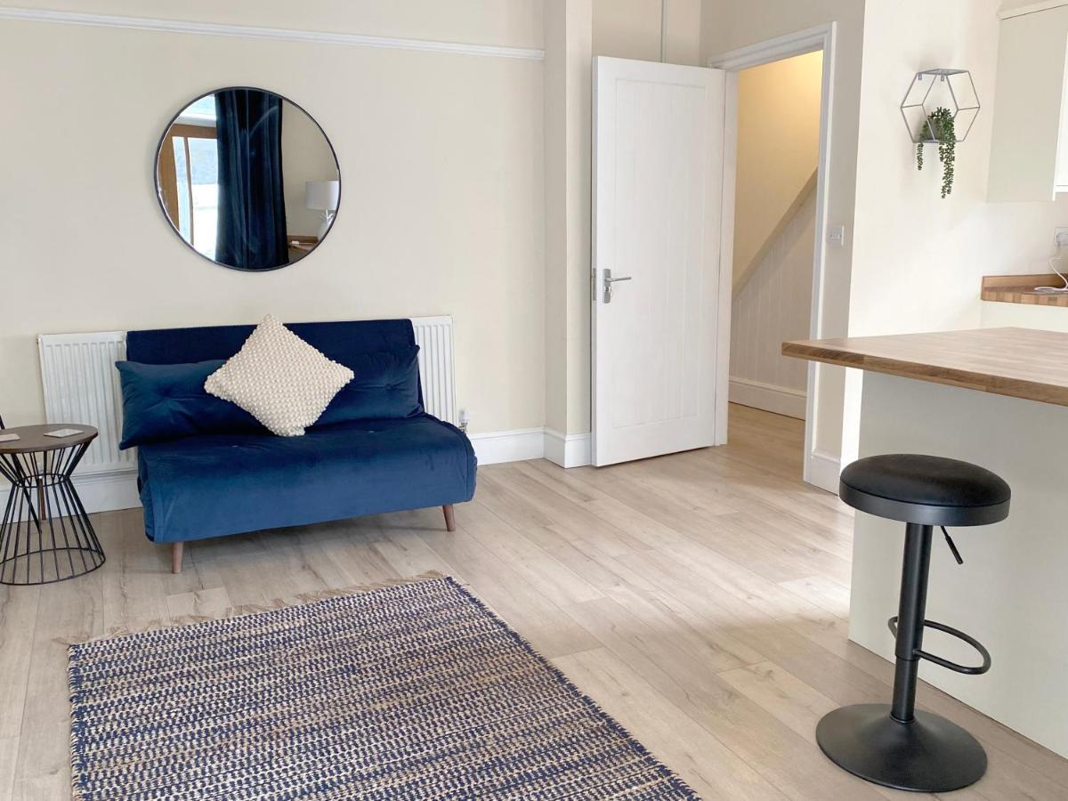 1 Ashford Road Guesthouse 레드힐 외부 사진