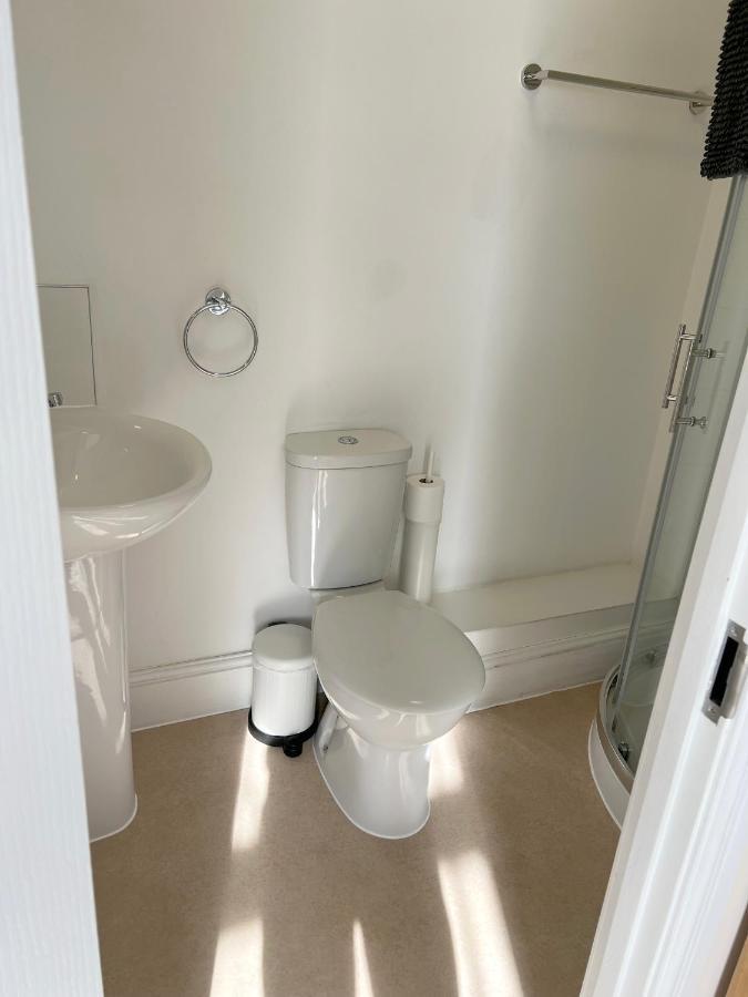 1 Ashford Road Guesthouse 레드힐 외부 사진
