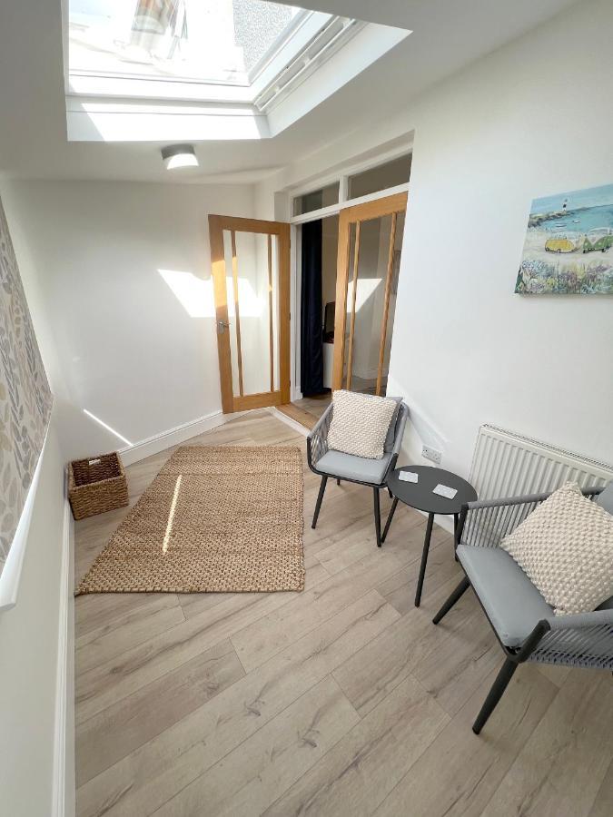 1 Ashford Road Guesthouse 레드힐 외부 사진