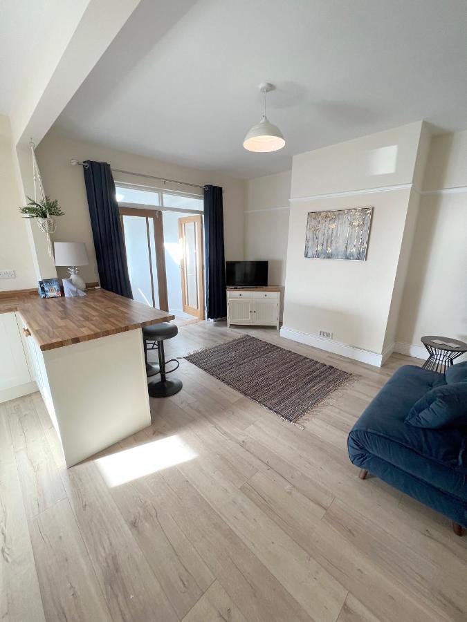 1 Ashford Road Guesthouse 레드힐 외부 사진