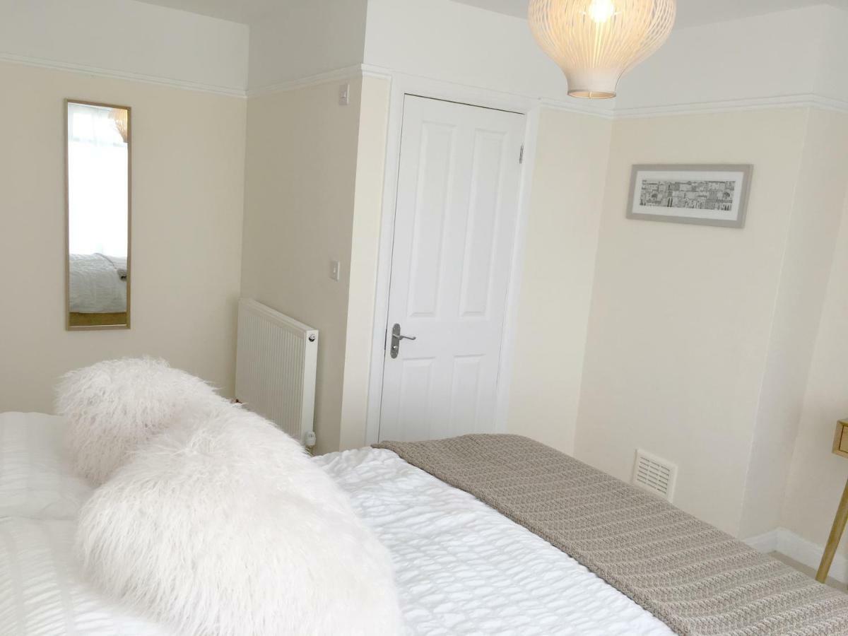 1 Ashford Road Guesthouse 레드힐 외부 사진