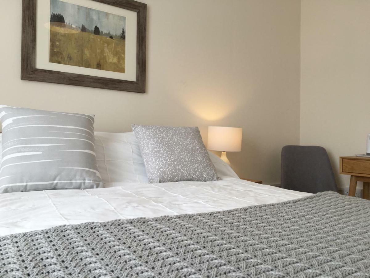 1 Ashford Road Guesthouse 레드힐 외부 사진