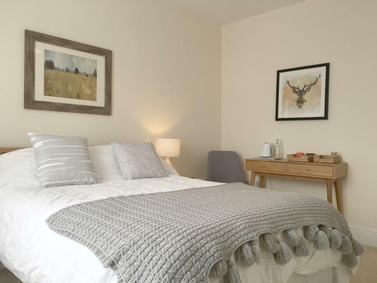 1 Ashford Road Guesthouse 레드힐 외부 사진