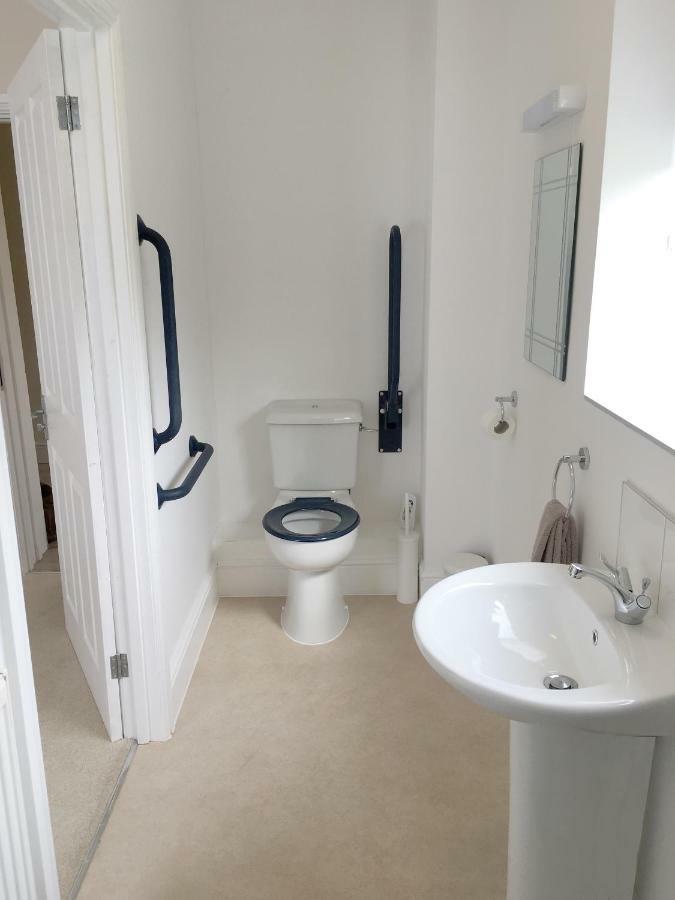 1 Ashford Road Guesthouse 레드힐 외부 사진