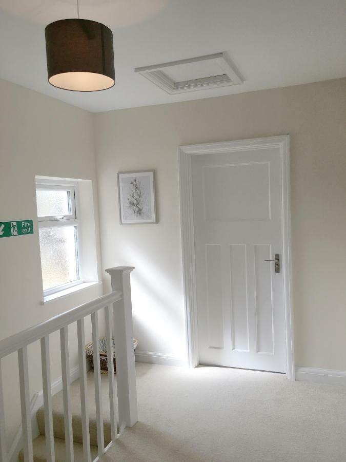 1 Ashford Road Guesthouse 레드힐 외부 사진